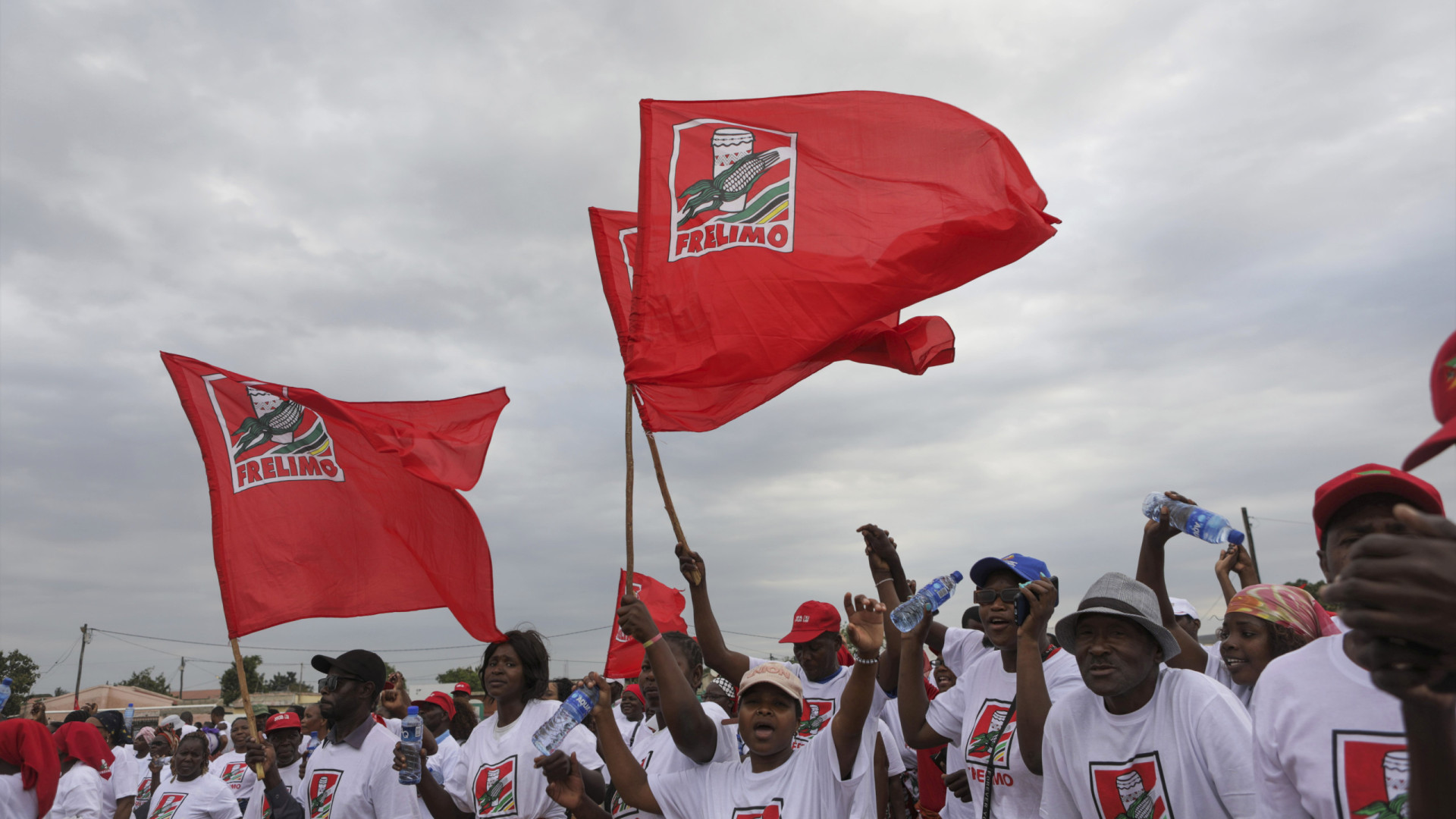 Frelimo insta jovens membros das fds a encararem o terrorismo.jpg