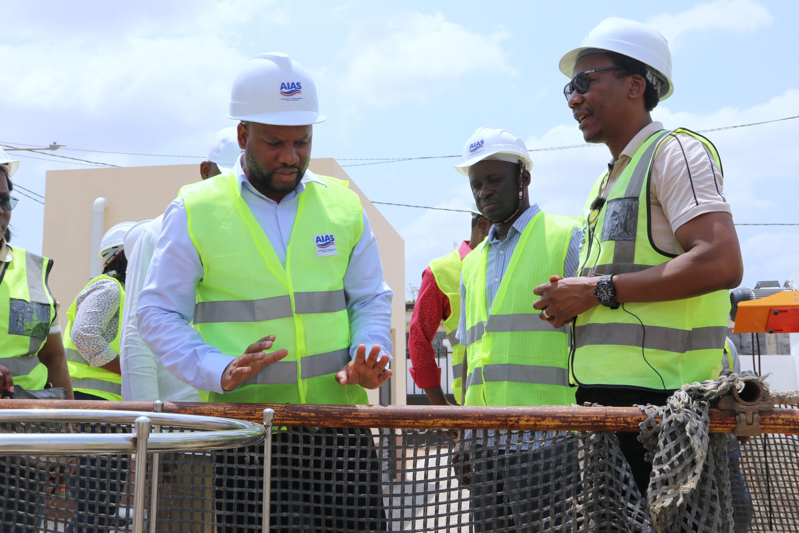 Fernando rafael satisfeito com decurso das obras de saneamento em.jpg