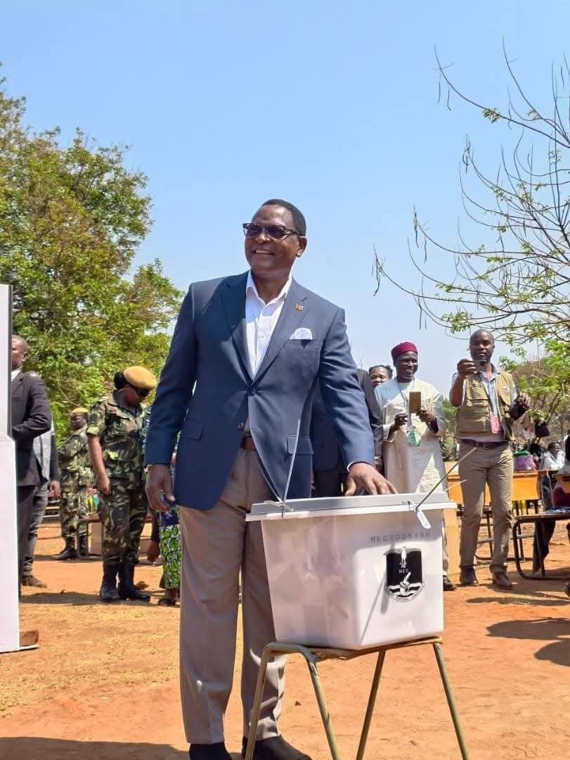 Malawi partido de chakwera apela a calma enquanto se aguarda.jpg