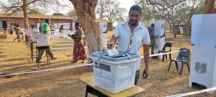 Malawi prossegue contagem de votos das eleicoes gerais.jpg