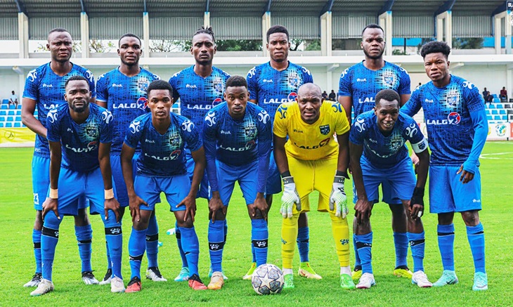 Black bulls joga na nigeria para a segunda mao de.jpg