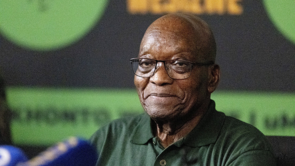 Tribunal sul africano ordena zuma a devolver os cerca de 29.jpg