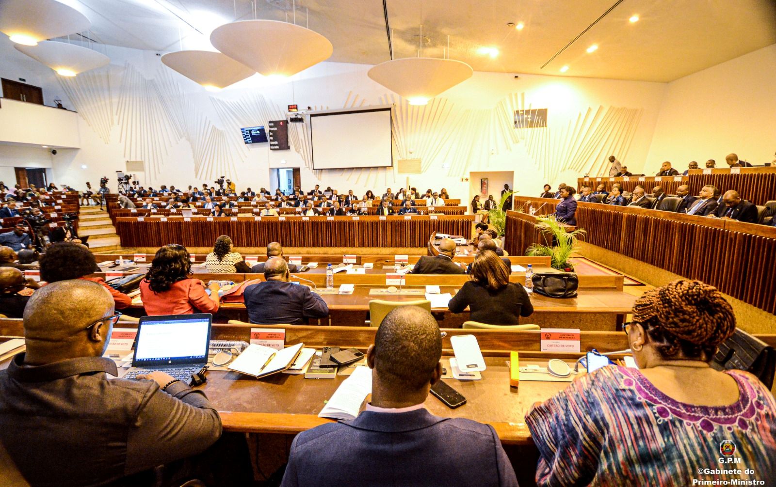 Apagao no parlamento forca interrupcao do informe do governo.jpg