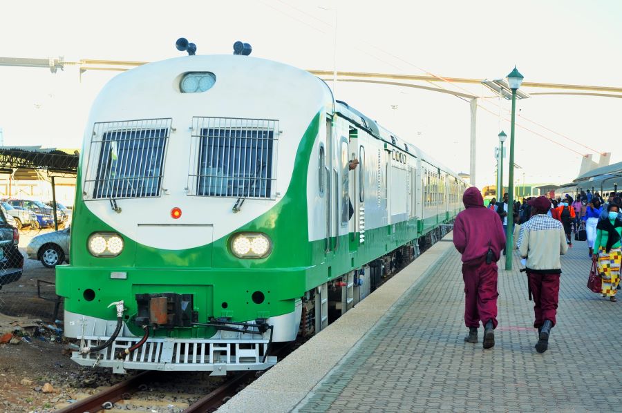 Cfm cancela comboio especial maputo magude.jpg