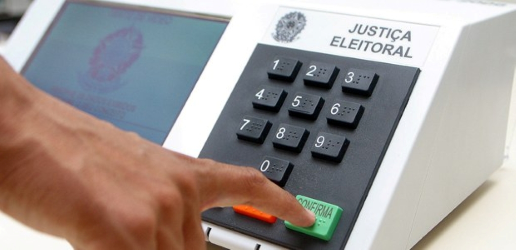 Extra parlamentares propoem votacao electronica nas eleicoes.jpg