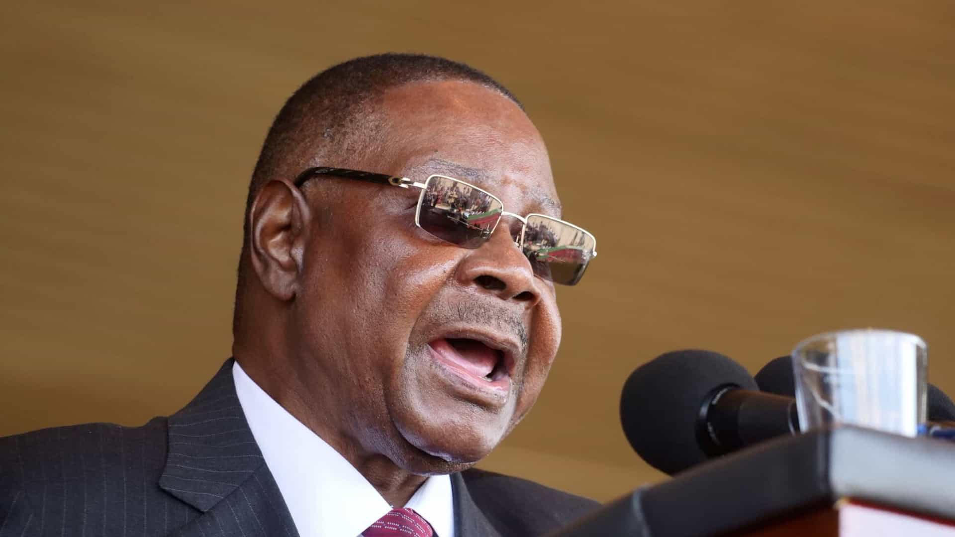 Malawi presidente mutharika anuncia proibicao de exportacao de minerais brutos.jpg
