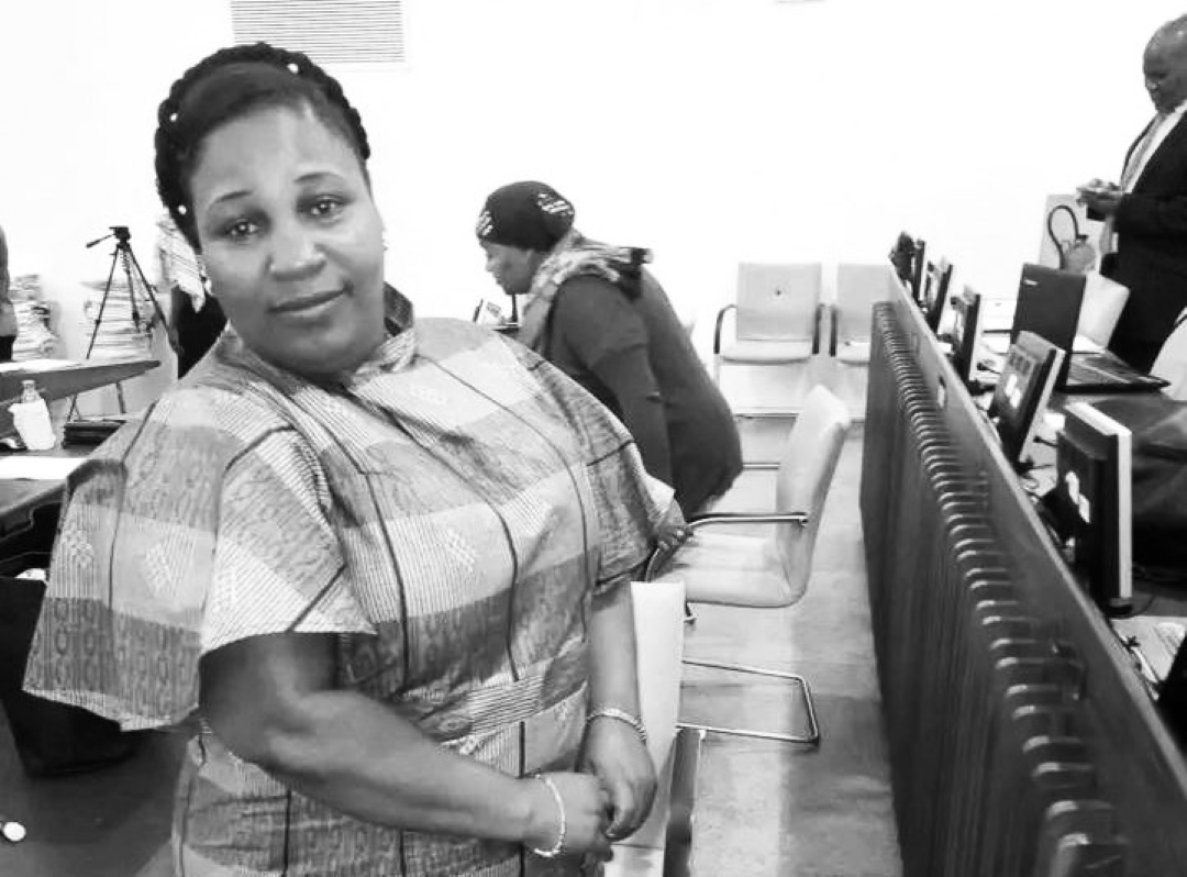 Morreu a deputada ester plaze.jpg