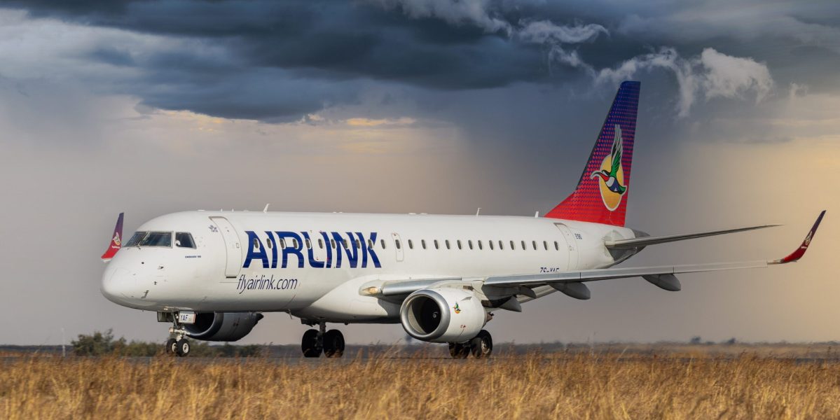Airlink embraer 190 0 scaled.jpg