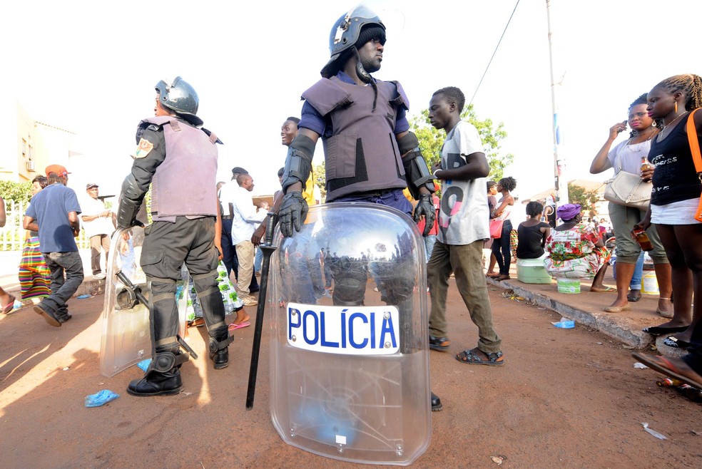 Policia guine bissau 1.jpg