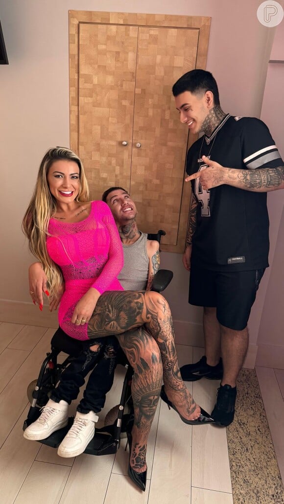 4539987 porno de andressa urach com homem com de 580x0 2.jpeg