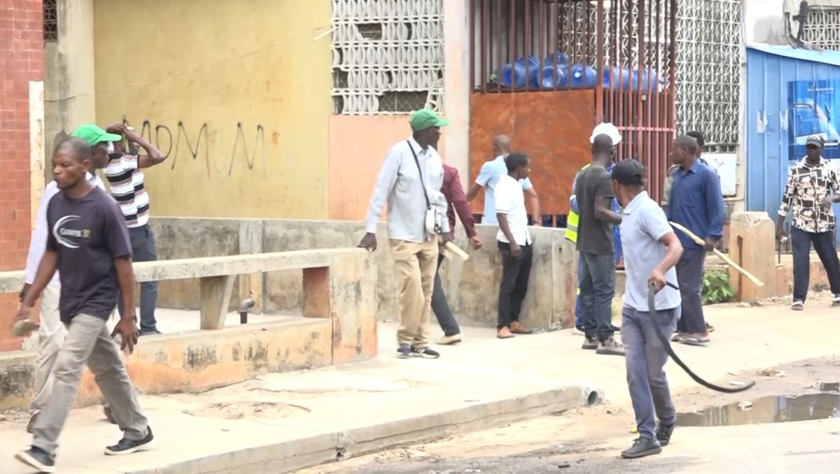 Invasao a sede da renamo em nampula provoca tumultos e.jpg