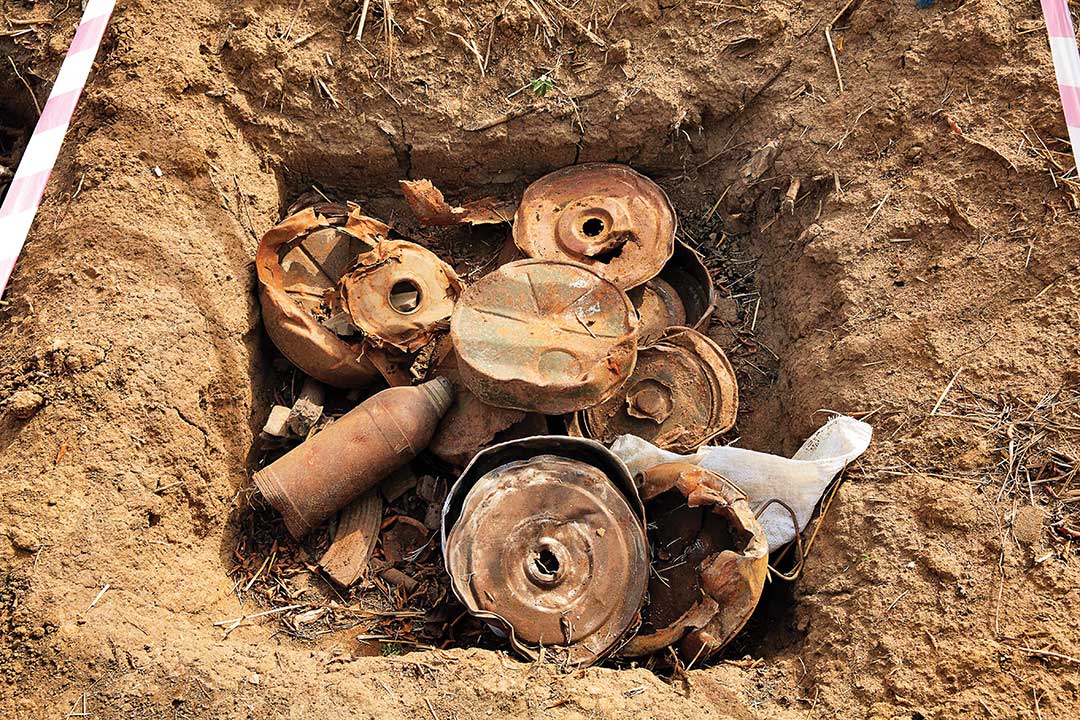 Landmines gettyimages 1091599690 cmyk.jpg