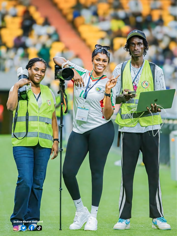 Amina photographer 20251231 0021.jpg