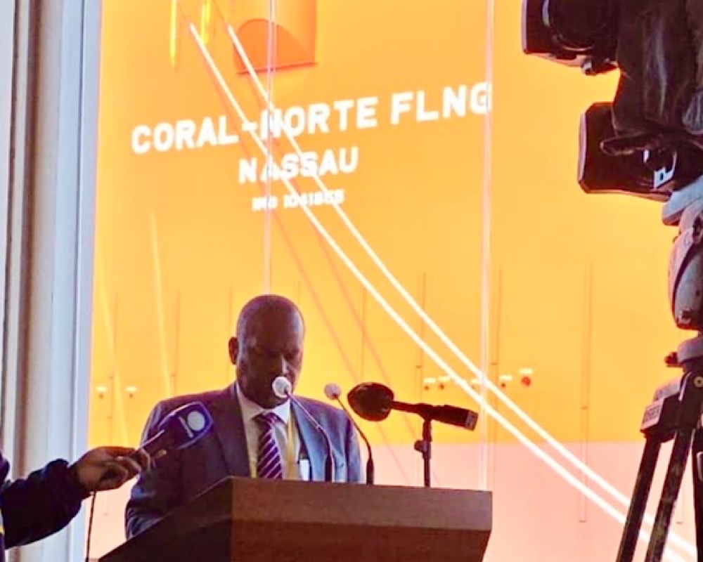 Governo realca importancia do lancamento hoje do casco Coral Norte.jpg