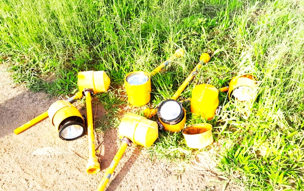 Reposto equipamento vandalizado no Aeroporto de Tete.jpg
