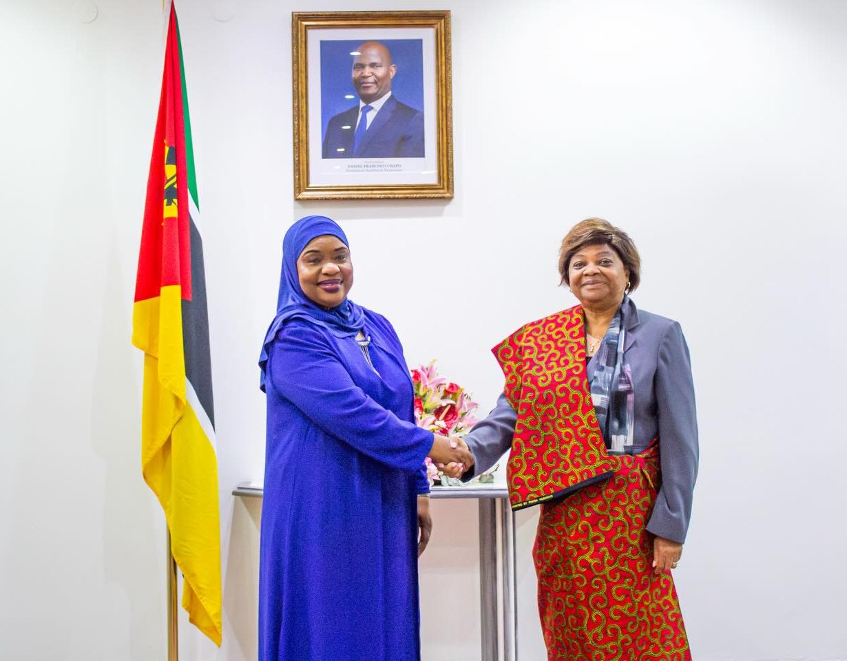 Angola propoe maior cooperacao institucional com parlamento mocambicano.jpg