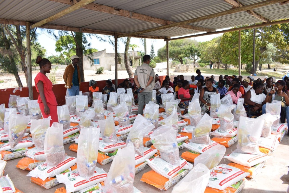 MUNICIPIO DE MARRACUENE ENTREGA 250 KITS DE ALIMENTACAO A FAMILIAS.jpeg