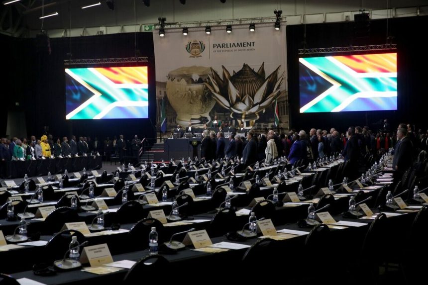 Proposta do Orcamento sul africano chega hoje ao Parlamento.jpg