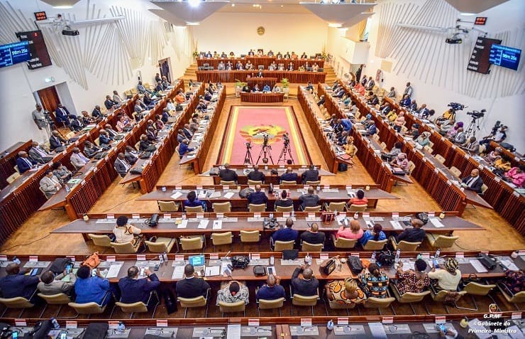 BANCADAS PARLAMENTARES EXIGEM ESCLARECIMENTOS AO GOVERNO SOBRE DIREITOS HUMANOS SAUDE.jpg