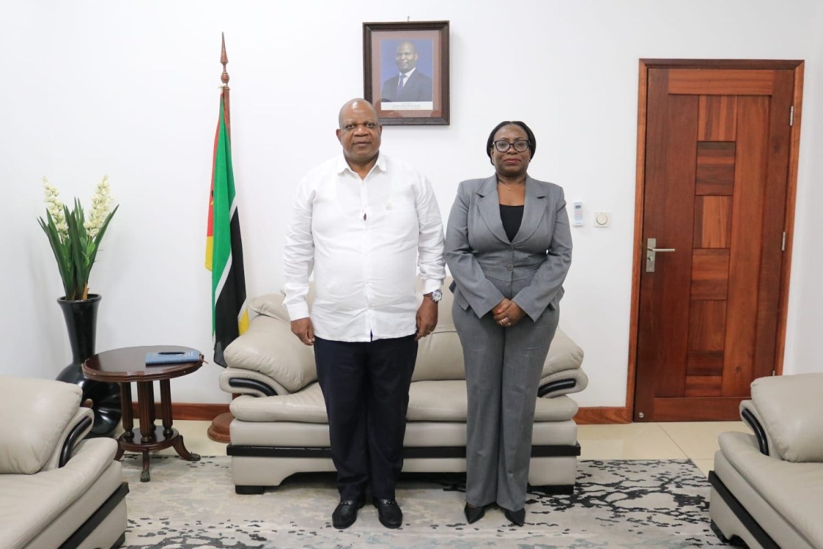 HELIODORA NHANTUMBO E A NOVA DIRECTORA DO GABINETE PROVINCIAL DE.jpeg