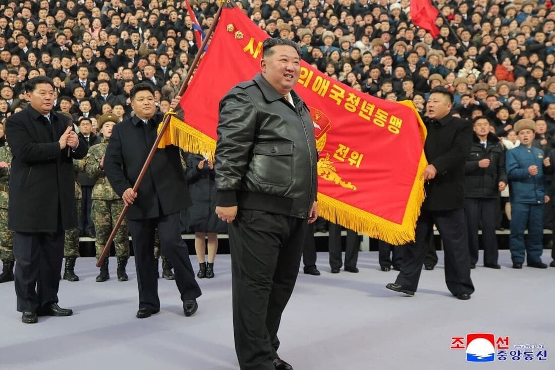 Kim Jong Un Intensifica Testes Militares e Moderniza Marinha.jpg