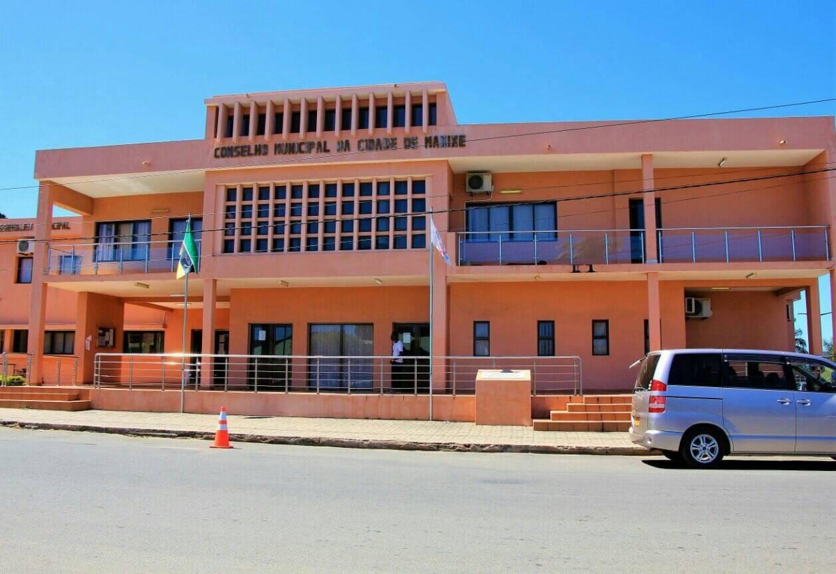 MUNICIPIO DA MAXIXE EXORTA CIDADAOS A PAGAR TAXAS MUNICIPAIS PARA.jpg