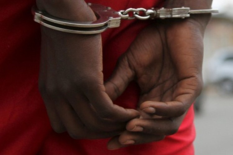 PRM detem cidadao congoles por falsificacao de documentos em Maputo.jpg