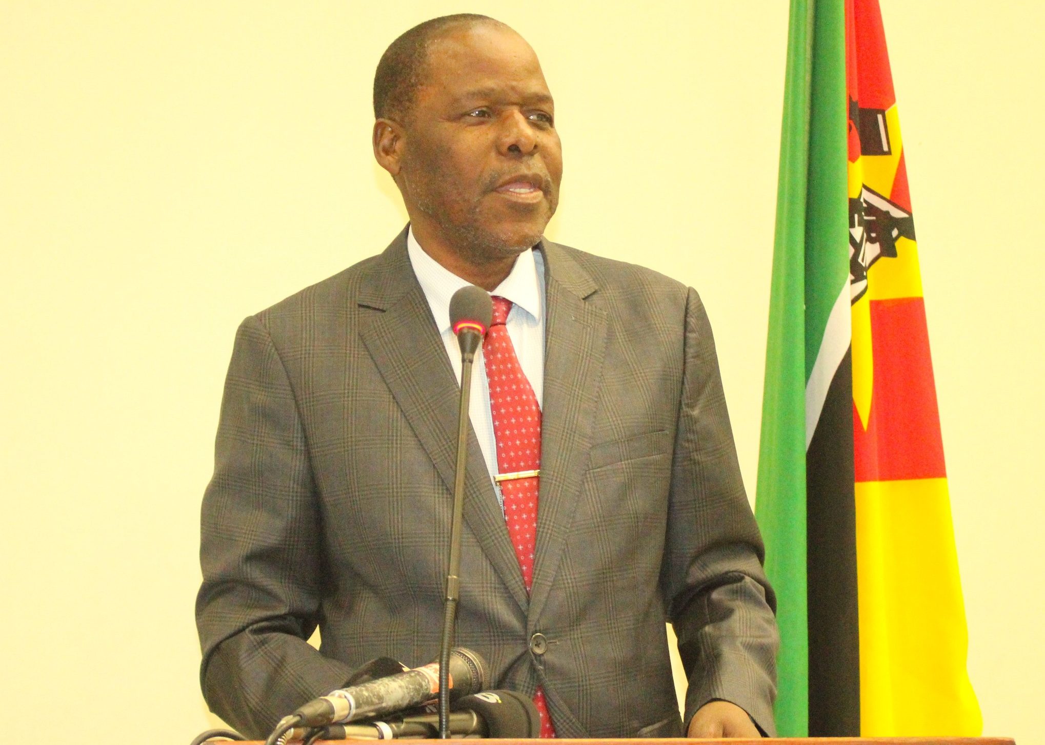 SE na provincia de Maputo adverte servidores publicos contra desvio.jpg