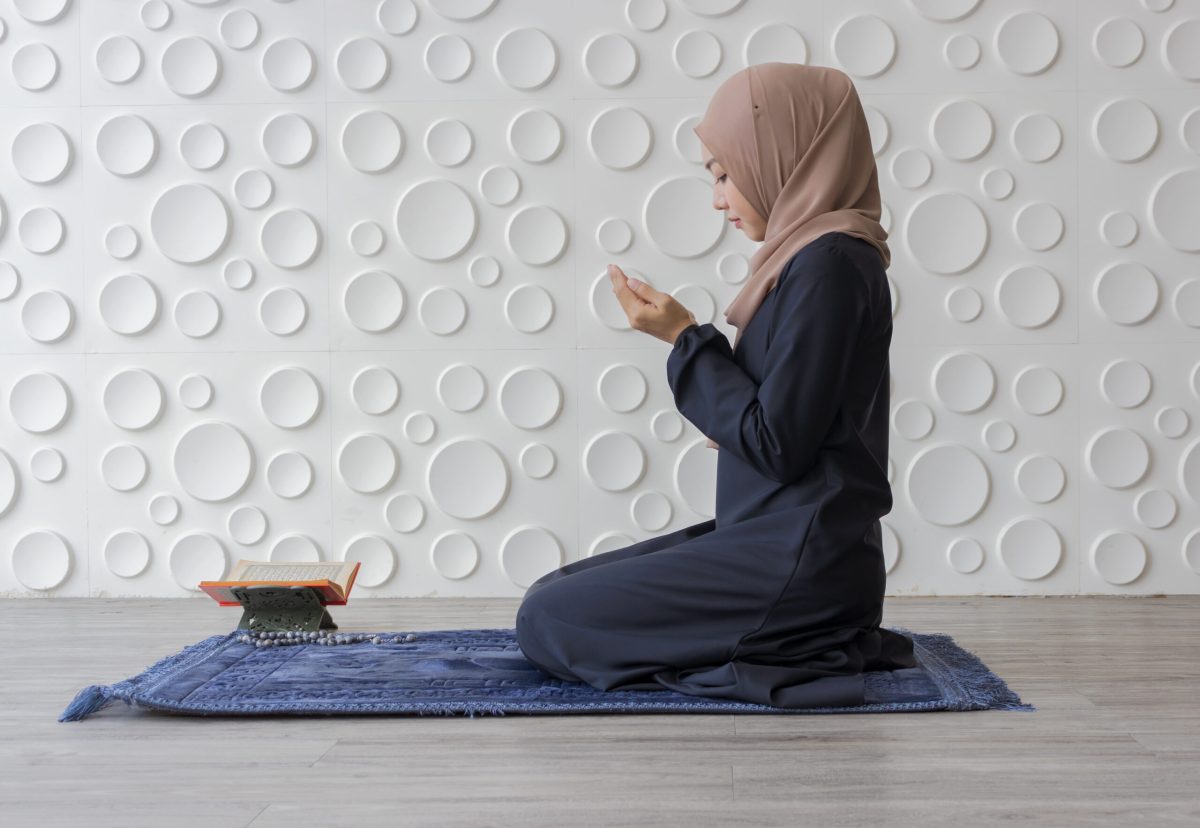 Vecteezy muslim woman kneeling in prayer 1226747 scaled.jpg