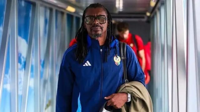 ANGOLA ROUBA EX TREINADOR DE SENEGAL A LIBIA.jpeg