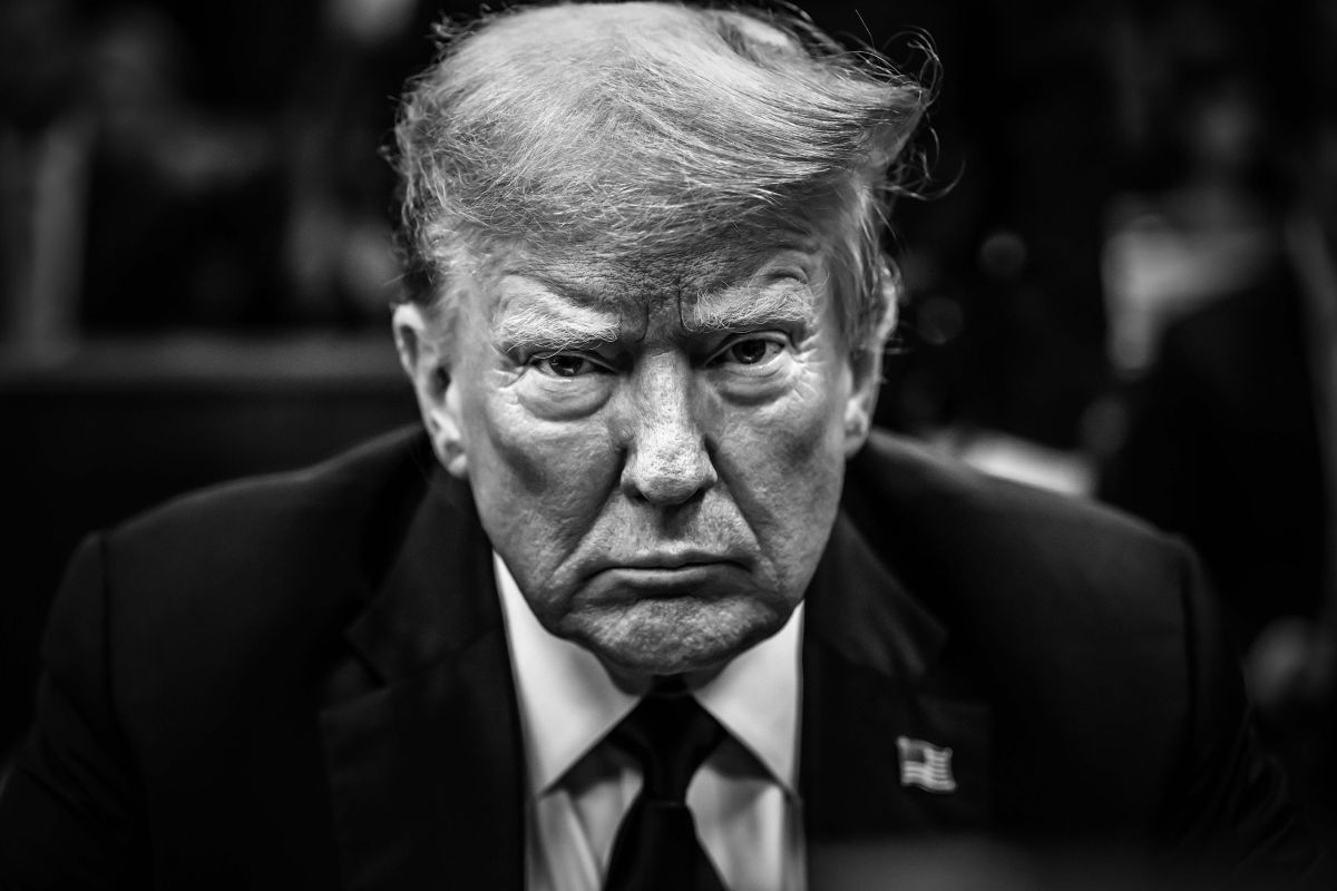 Snyder dispatch fascism h 16215301 2.jpg