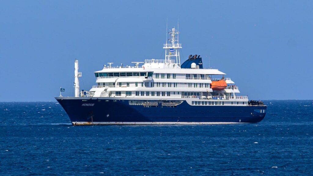 04hantavirus cruise wwk zbgq videosixteenbyninejumbo1600 1024x576.jpg