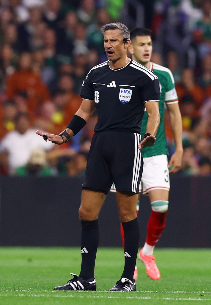 2026 07 01t034356z 1426012233 up1em710ad7x5 rtrmadp 3 soccer worldcup mex ecu 710x1024.jpg