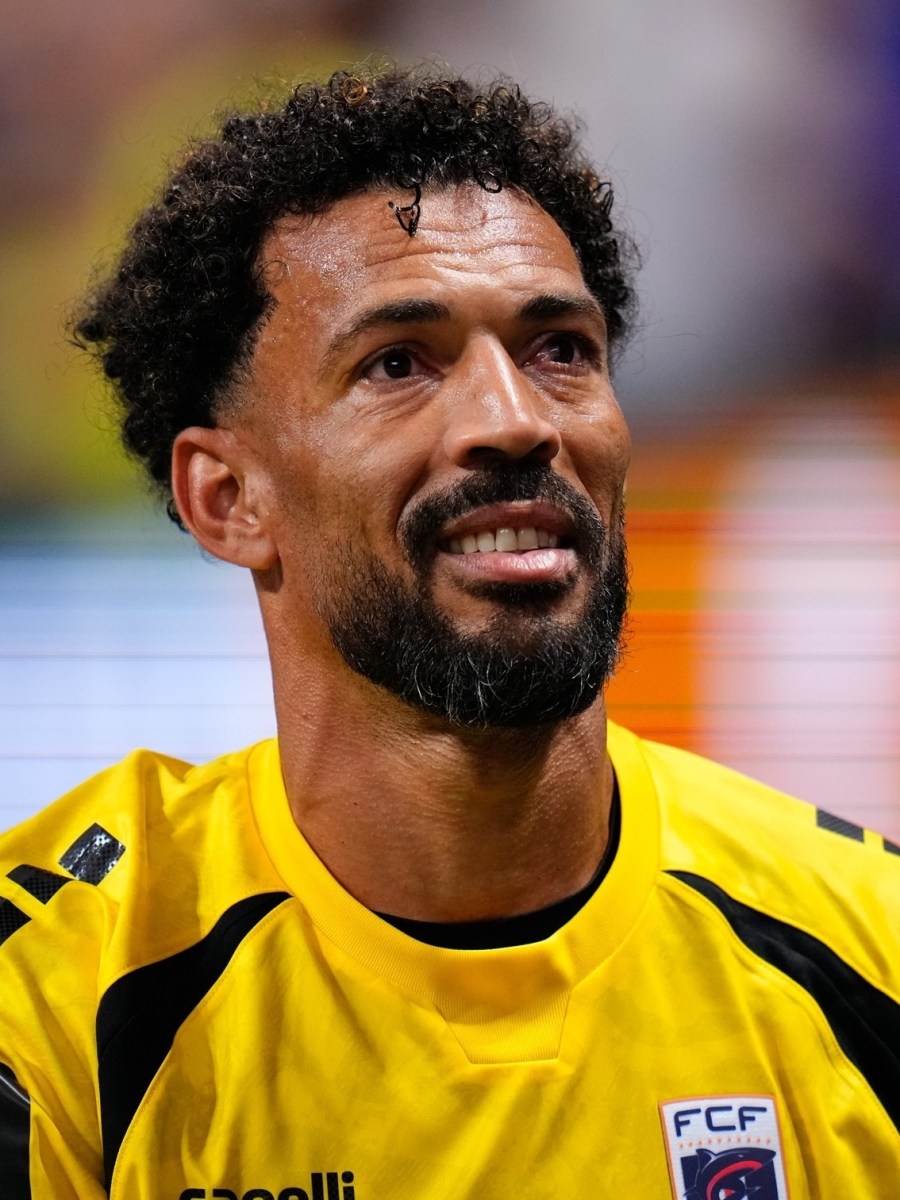 Vozinha em acao durante jogo entre cabo verde e espanha na copa do mundo 1781619152636 v2 3x4 2.jpg